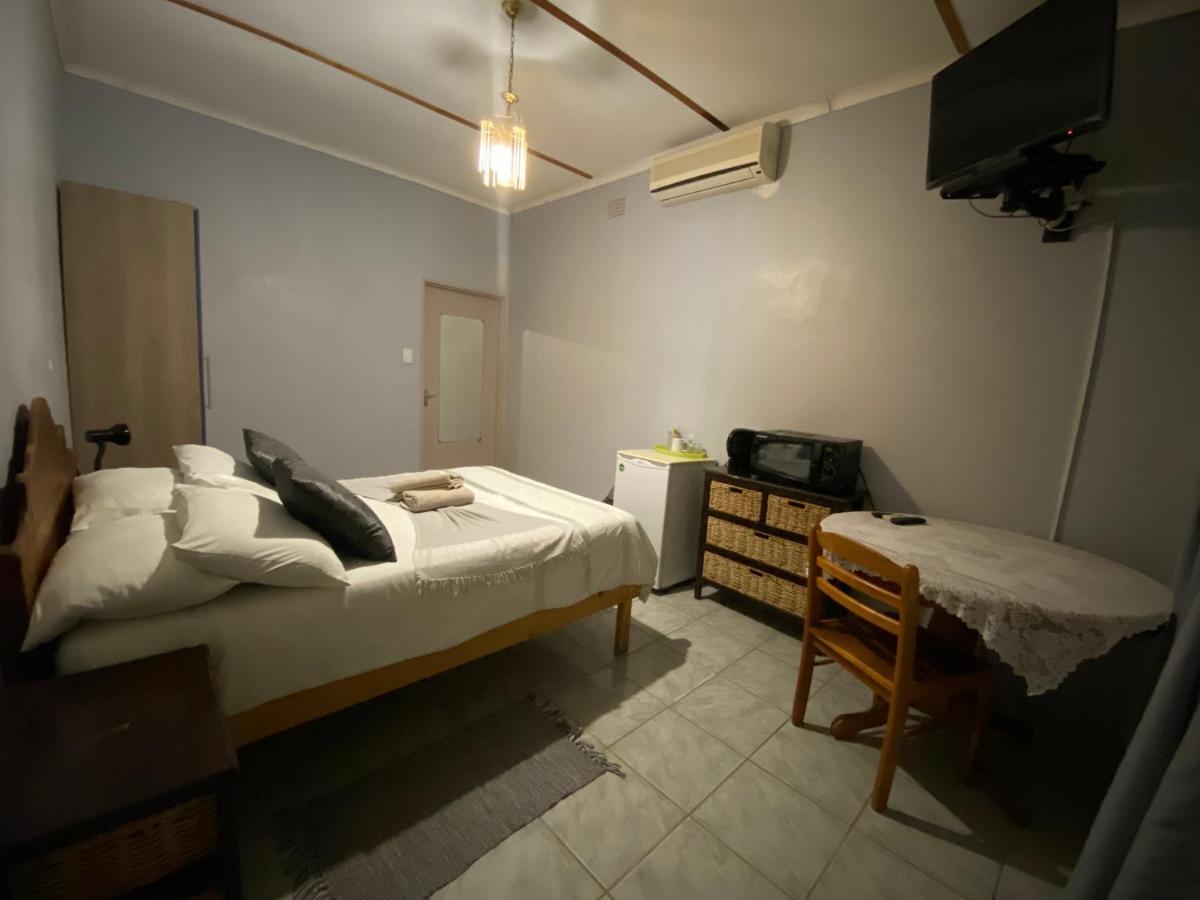 El-Kole Bed And Breakfast 楚梅布 外观 照片